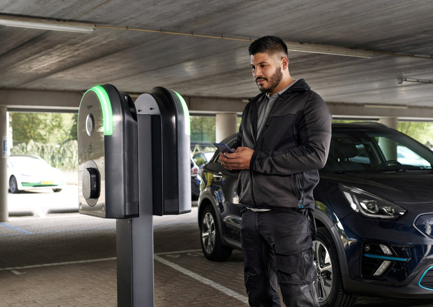 EVLINK PRO AC - EICHRECHTSKONFORME LADELÖSUNG FÜR GEWERBE, ZWECKBAU UND FAHRZEUGFLOTTEN